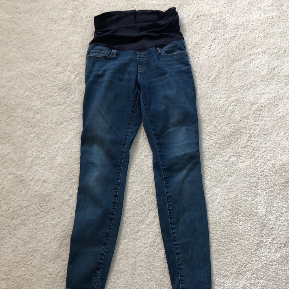 Gap true skinny maternity full panel jeans size 8